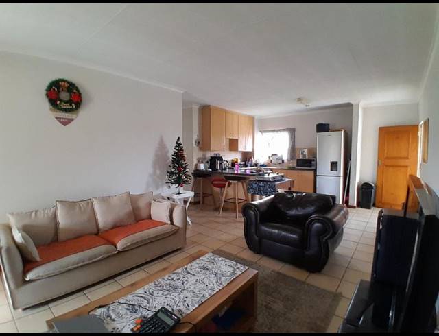 3 BEDROOM APARTMENT FOR SALE IN VALHALLA